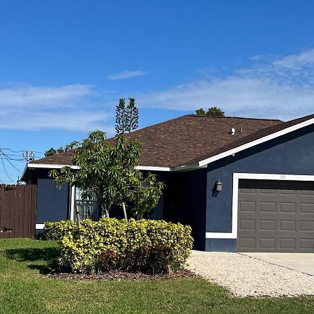 Debbie'S 3-Bedroom Apartment In A Duplex Cape Coral Exteriör bild