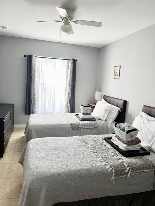 Debbie'S 3-Bedroom Apartment In A Duplex Cape Coral Exteriör bild