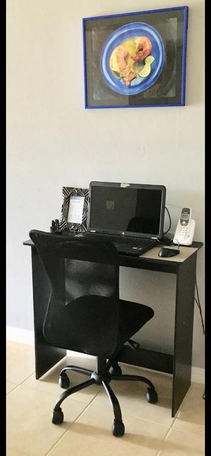 Debbie'S 3-Bedroom Apartment In A Duplex Cape Coral Exteriör bild